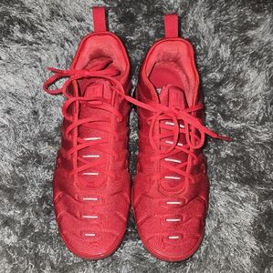 Mens Nike Vapormax, Size 11, Red